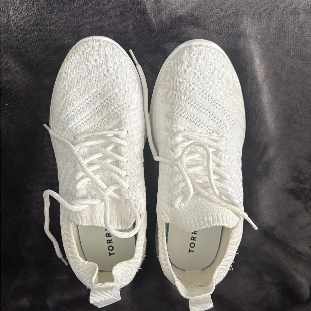 Torrid White Knit Sneakers 7.5WW Extra Wide Width Comfort Walking Athleisure - Picture 2 of 6